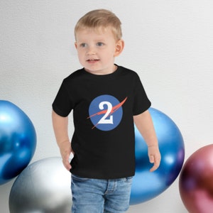 TWO THE MOON Kleinkind-Geburtstags-T-Shirt