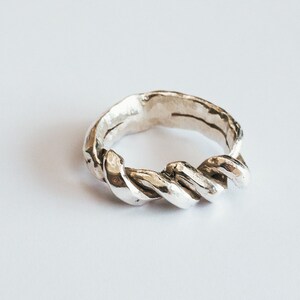 Men's Silver Knotted Ring image 2