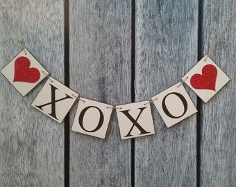 wedding banner, XOXO banner, wedding photo prop, valentines day decorations, love banner, bridal shower decorations, wedding garland
