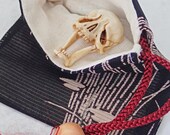 Skull Chopstick rest B Japanese Sculpture Deer Antler Carving with tiny kimono bag signed 髑髏作家服部 髑髏箸置きB
