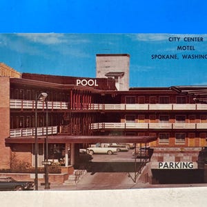 Carte postale du motel du centre-ville de Spokane