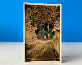 Het altaar in Finley Hall Cave of The Winds Ansichtkaart