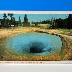 Carte postale de Yellowstone de piscine de gloire du matin