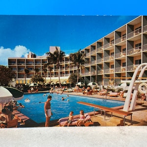 La postal del Golden Gate Hotel Miami Beach