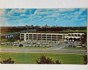 Gondolier Motor Hotel Postcard