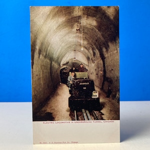 Locomotiva nel tunnel sotterraneo Cartolina di Chicago