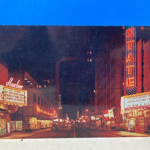 Cartolina di Robinson Street di notte, OKC
