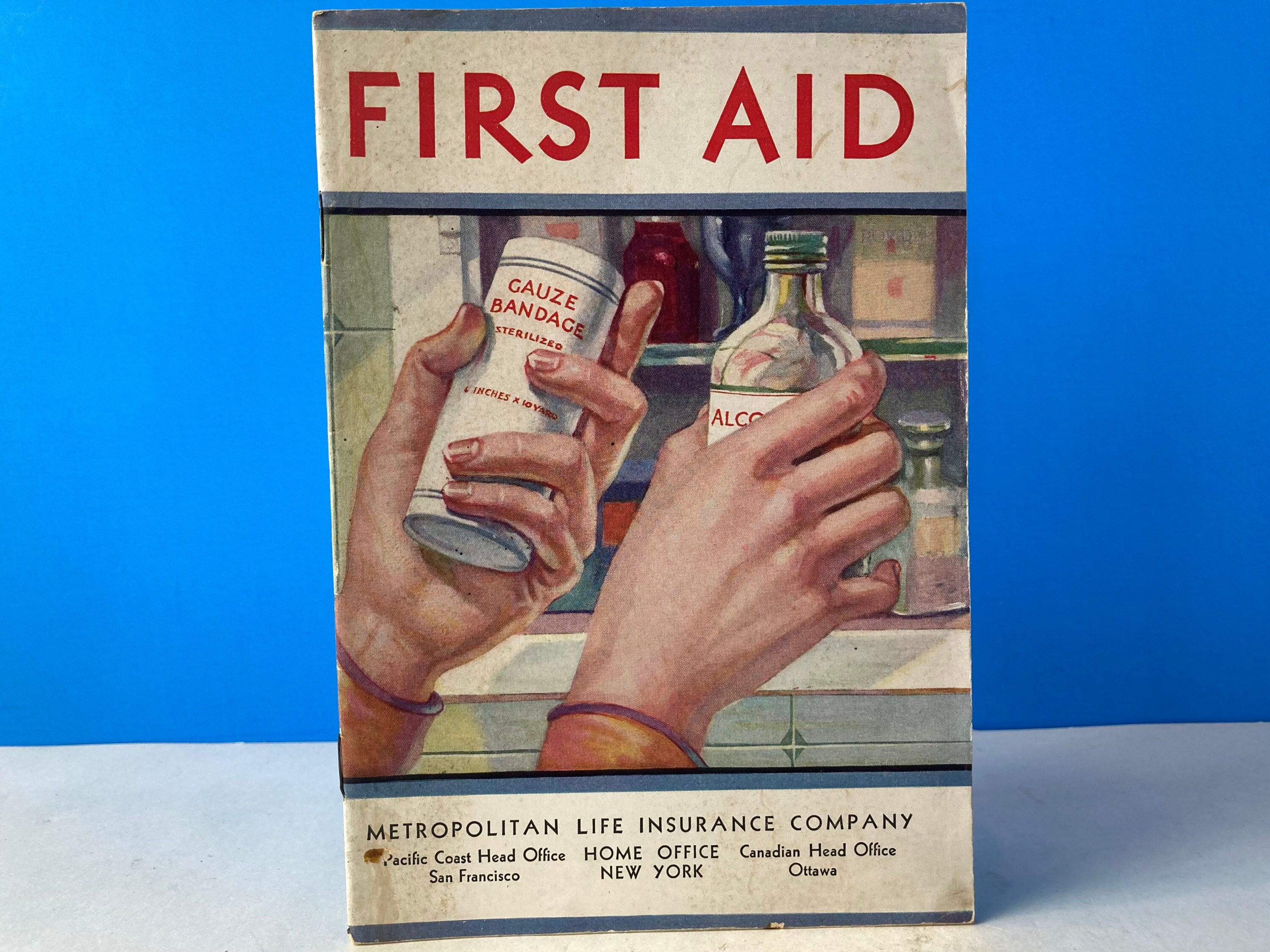 First Aid Booklet Metropolitan Life Insurance Co