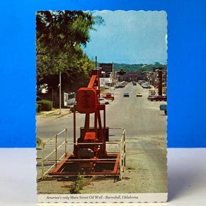 Carte postale de puits de pétrole de Main Street, Barnsdall