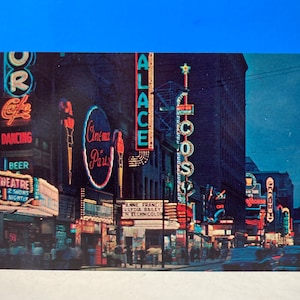 Néon de nuit de la rue Sainte Catherine Carte postale