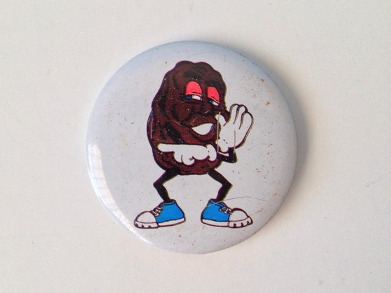 California Raisin Pin Button