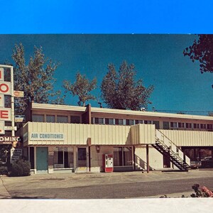 Wyoming Motel Chrome Carte postale