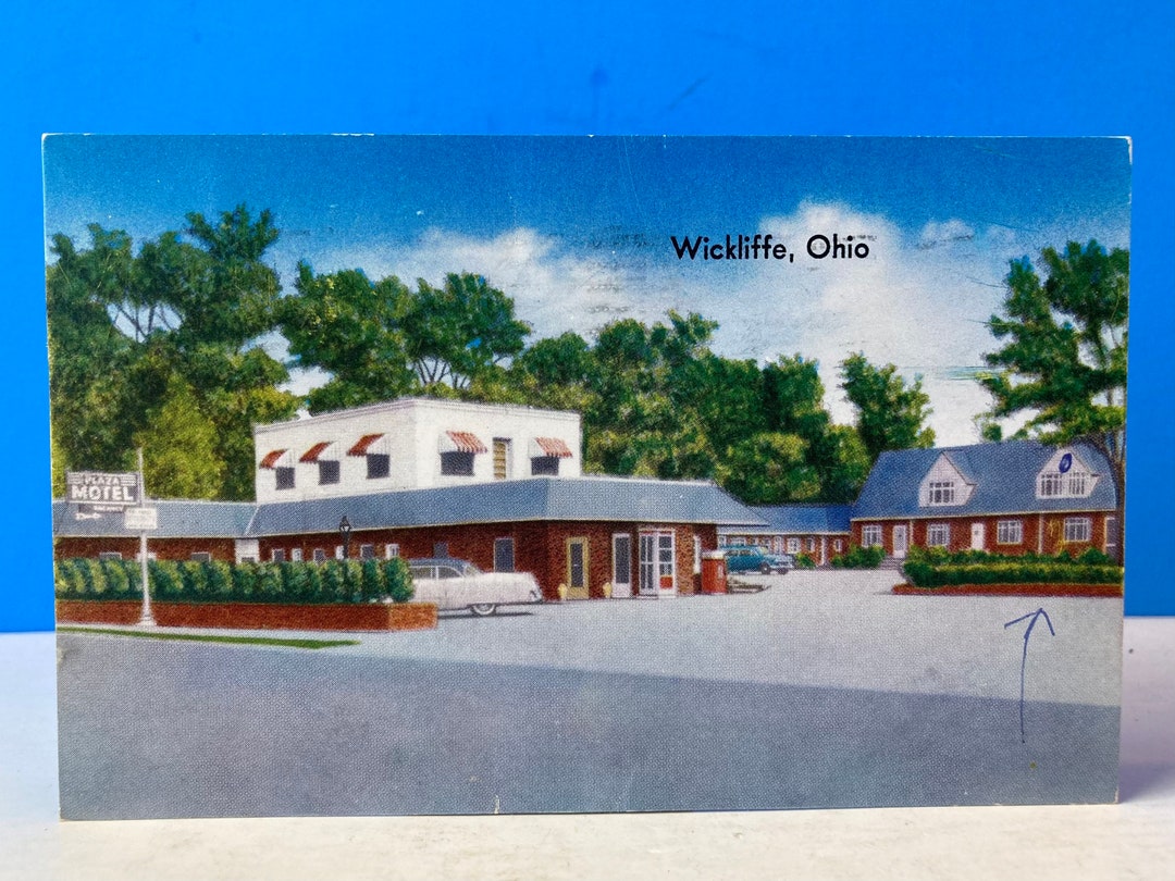 Plaza Hotel Wickliffe Postcard Etsy