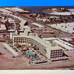Cartão Postal Gigante The Golden Gate Hotel Miami Beach
