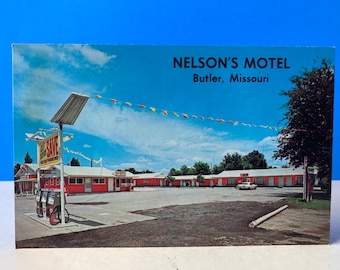 Nelson's Motel Butler MO Postcard