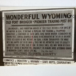 Wyoming Fort Bridger Signe RPPC Carte postale