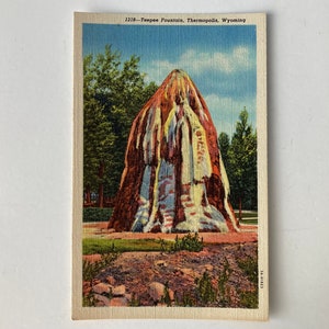 Carte postale de linge de fontaine de Tipi