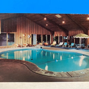 Svezia House Lodge Postcard