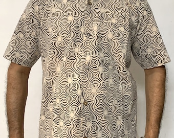 Camisa de algodón con estampado de bloques a mano: Top de manga corta de verano para hombre