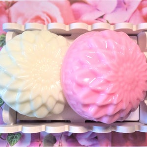 Dahlia Flower Soap with Artificial Wood Soap Dish: Natural Ingredients