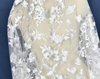 Boho Bianco Avorio Ricamo Tessuto di pizzo floreale Materiale di pizzo da sposa Abito da sposa Morbido cotone Rayon Maglia Pizzo fiore veneziano tagliato su misura