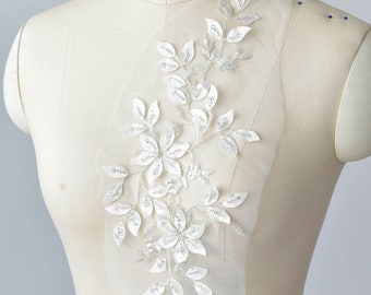 Tecido de renda bordado com flores e folhas 3D em marfim com lantejoulas e miçangas, apliques de renda para noivas, acabamento em renda para vestido de noiva, renda para véu