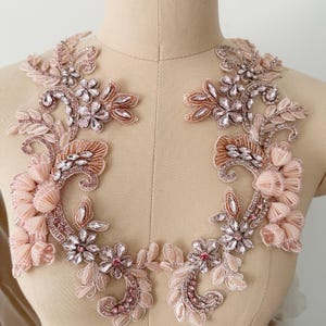 3D-par av rodnande rosa strass-applikationer i kristall, broderat blomtyg, pärlspärr till bröllopsdräkt, dansklänning, aftonklänning