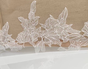 White Flower Lace Trim, Embroidery leaf Floral Scalloped Bridal Wedding Dress Veil lace Fabric Trim, Guipure leaves Trimming by the yard