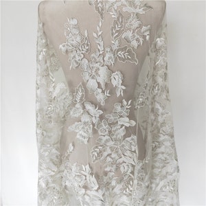Ivory Spitzenstoff mit Pailletten, Guipure-Spitzenmaterial, Brautkleid, Hochzeitskleid, Baumwolle, Silberstickerei, Alencon-Tüllspitze, Massenware