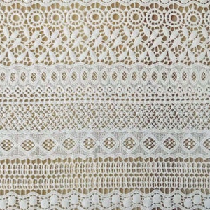 Tissu de dentelle guipure blanche, dentelle de Venise bohème rayonne, robe de mariée de mariée ligne de rayure broderie dentelle de fleurs par mètre image 4