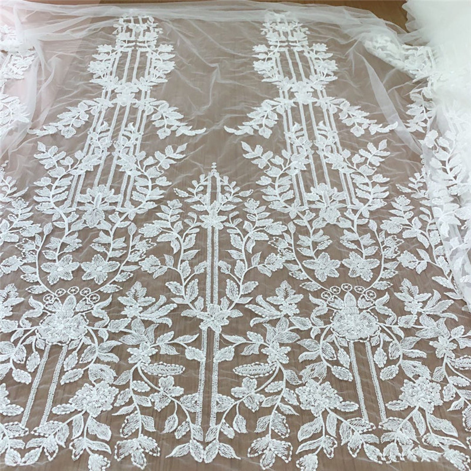 Ivory Sequin Lace Lb6005