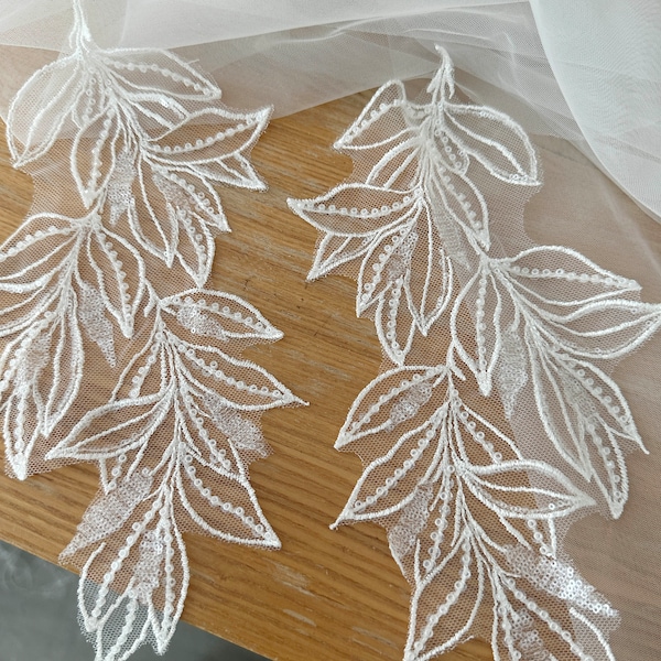 Paire de tissu de dentelle de feuilles de broderie blanche, pièce d'applique à paillettes, garniture en dentelle de robe de mariée, patch de motif de corsage de fleur 2PCS