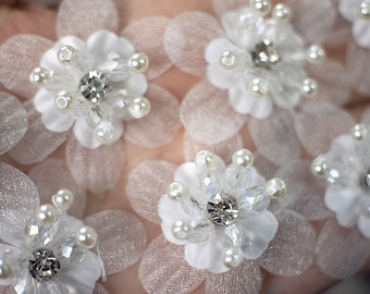 3D White Fabric Flower for embellishment, Crystal rhinestone DIY Floral applique, Fabric Patch for Veil girl wedding dress favor Headband
