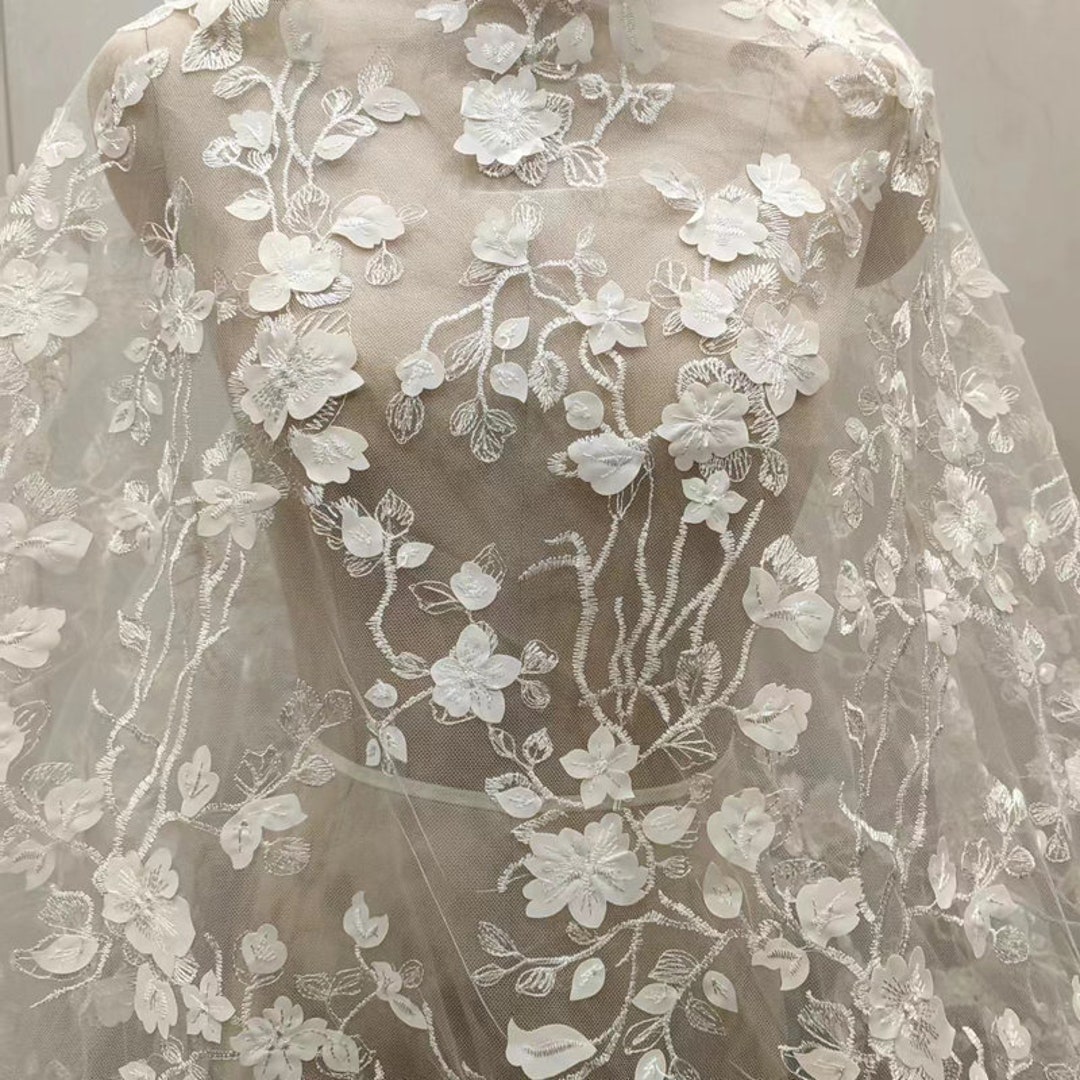 Wonderful bridal lace fabric with big flowers , 3D-Lace Fabric in off-white color LL-1486
