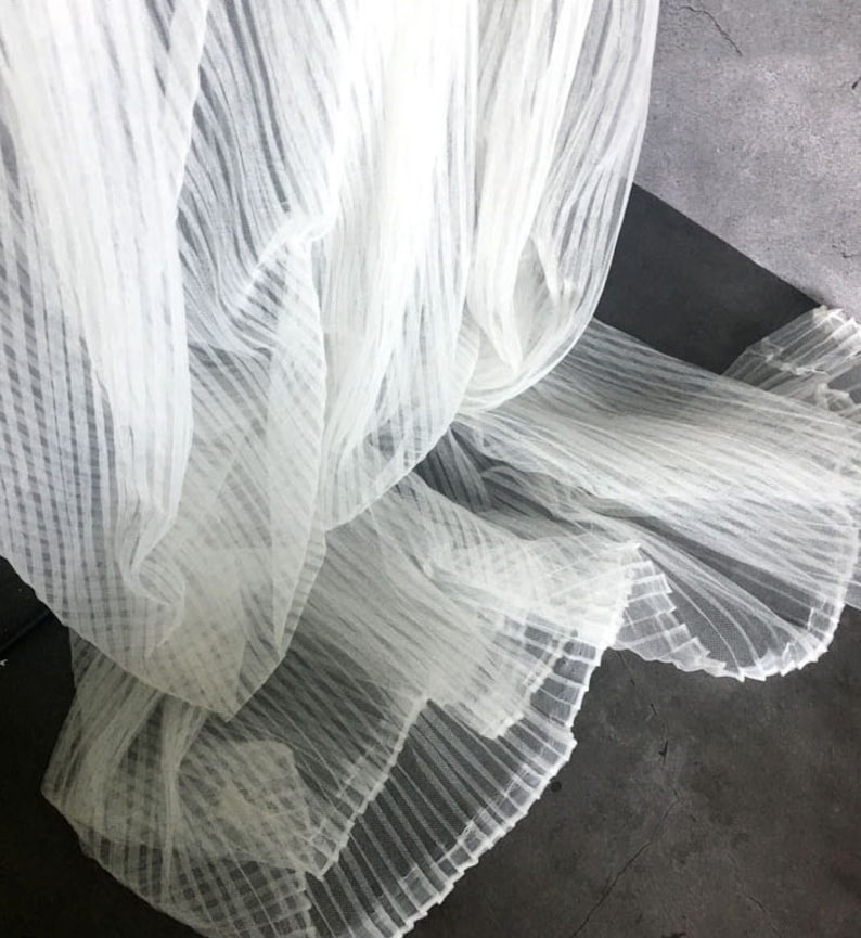Tela de tul plisado blanco, panel de malla suave con pliegues y volantes, tela de diseño para vestido de novia, tela de tul de encaje cortada a medida imagen 2