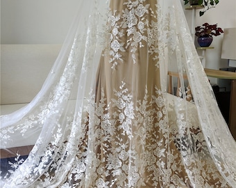 Tessuto di pizzo paillettes ricamo bianco avorio, pizzo guipure maglia rayon per abito da sposa abito da sposa, pizzo floreale Tulle fiore tagliato a misura