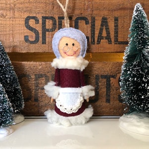 Mrs Christmas Decoration - Mrs Claus - Santa - Santa Claus - Mother Christmas - Xmas - Tree Ornament - Handmade - Felt - Father Christmas