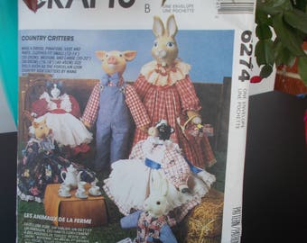 Christmas Gift to make/pattern for doll clothes/pattern for dolls/Easter Gifts
