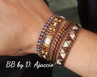 Bracelet Wrap 4 tours en Cuir et perles de verre. Manchette Multirangs Bohème Chic. Bronze amethiste. Boho Leather beaded wrap Bracelet