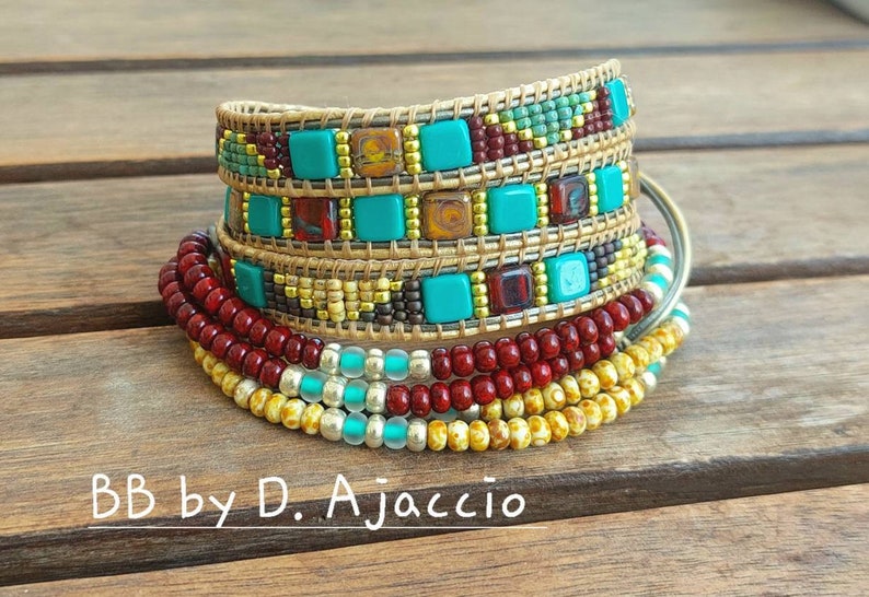 Bracelet wrap 4 tours, cuir doublé,perles de verre,rocailles miyuki.Manchette bohème turquoise, bordeaux picasso.Boho leather wrap bracelet image 4