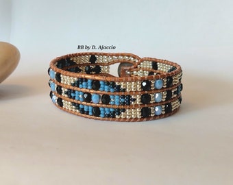 Bracelet Wrap Multi-Rangs en cuir et perles Miyuki. Manchette style bohème, Southwest bleu, noir, argenté. Boho leather beaded wrap bracelet