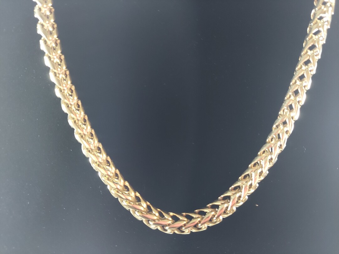Chaîne De Collier Plate En Métal Doré Inoxydable - Neuf Avec étiquettes - Bijou Générique