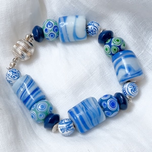 Blue-and-White Bracelet