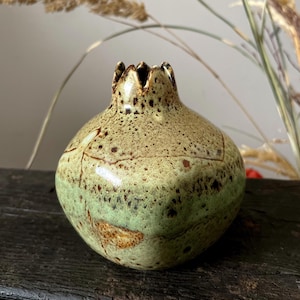 Ceramic Pomegranate decor, Handmade ceramic fruit, Pomegranate Vase, Pottery table decor, Ikebana vase, Bud vase