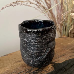 Handmade Ceramic Yunomi Cup, Wabi Sabi Matcha Cup, Rustic Black Clay Coffee Cup, Textured Pottery Tumbler, 5.6 oz\ 160 ml