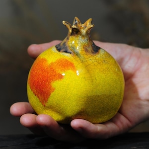 Ceramic Pomegranate, Ceramic gift, Handmade ceramic fruit sculpture,  Decorative Bud Vase, Ikebana vase