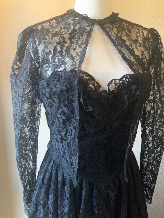 Gorgeous Goth Black Lace Strapless Gunne Sax Dress