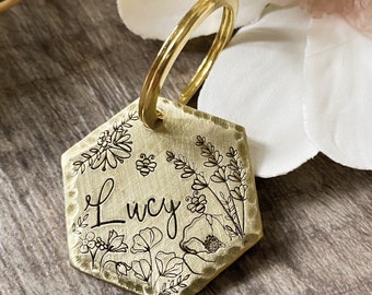 Bee, hive & wildflowers - The Winnie Tag - pet cat dog ID tag #PoshTags Collar Christmas Gift Idea