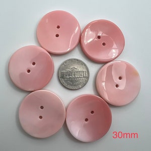 The Queen Conch Shell Round Button Pendant 30mm/40mm/50mm