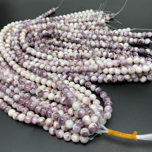 Natural Wampum Quahog Shell Round Bead 8mm 16 inches (White/Natural Quality)